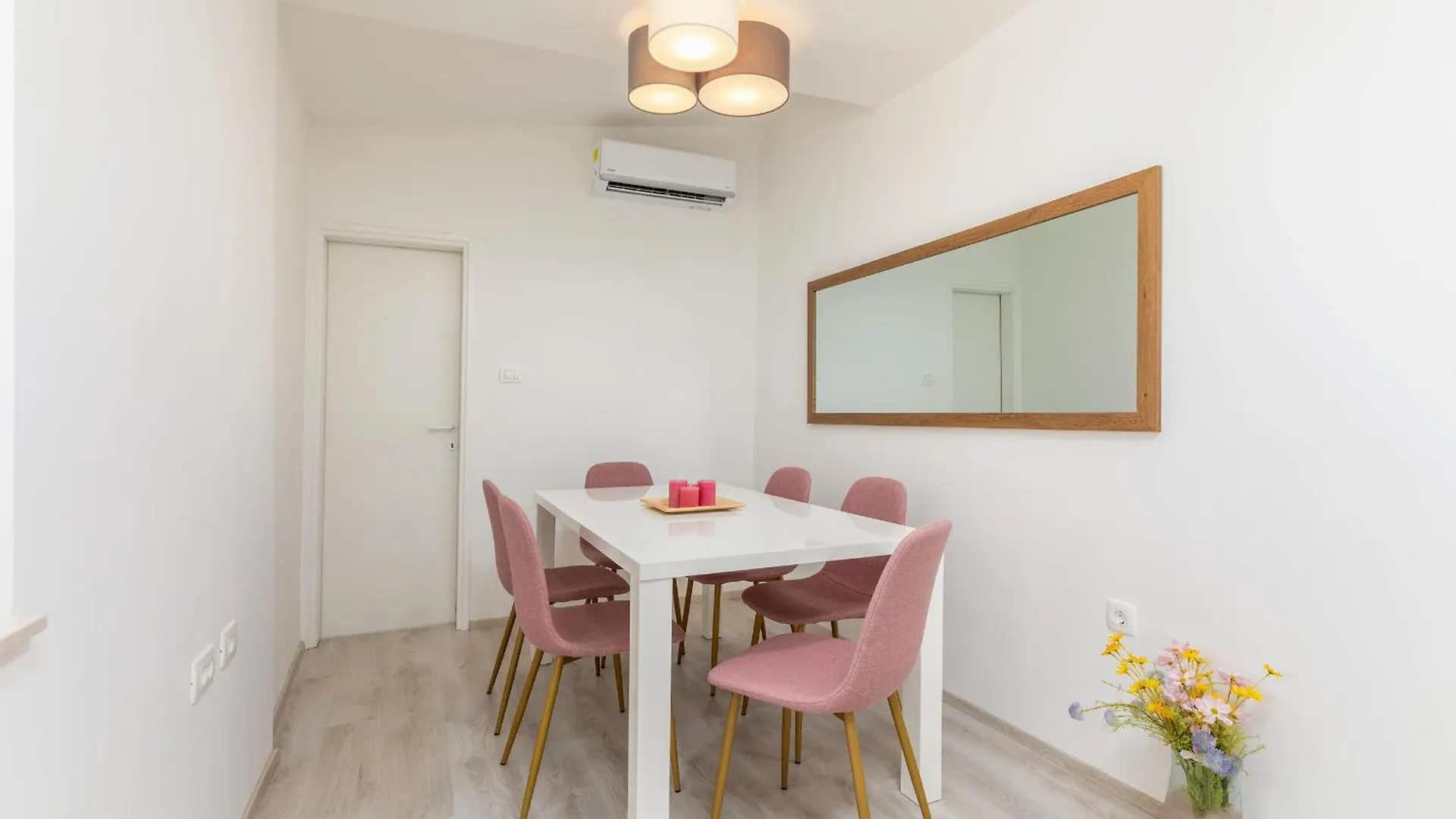 Villa Amia In Pula For 6 People With Jacuzzi & Kids Playground - Pet Friendly 0*,
